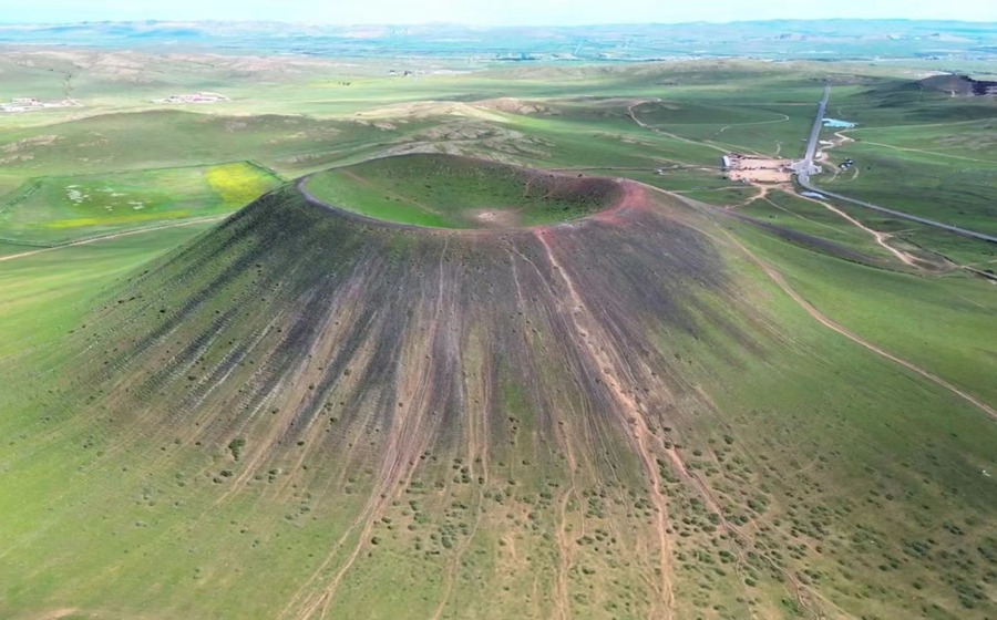 乌兰哈达火山地质公园图片