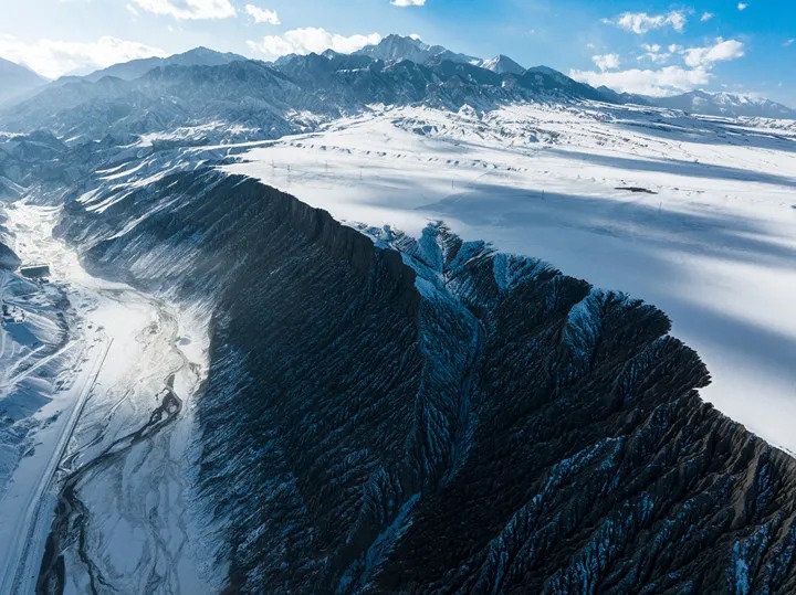 独山子大峡谷图片