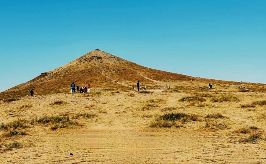 乌兰哈达火山地质公园图片