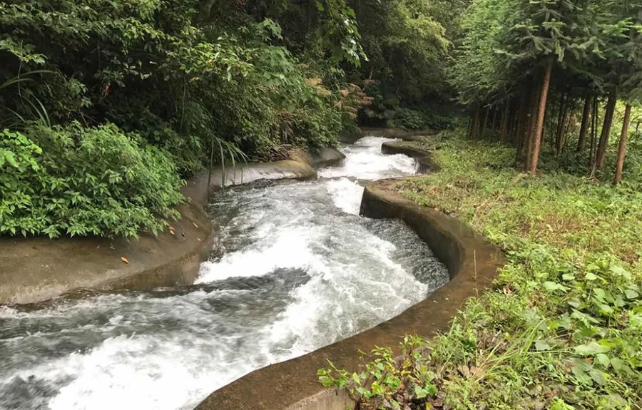浏阳大围山瀑布漂流（黄石洞漂流）图片