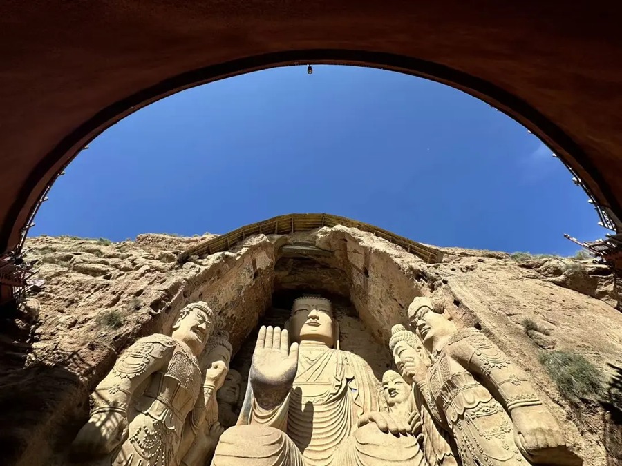 天梯山石窟图片